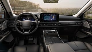 2025 Lincoln Lincoln Aviator Internal Image 2
